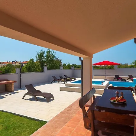Holiday home Glory Pula