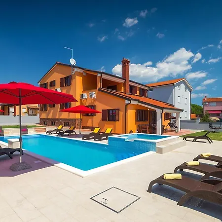 Glory Holiday home