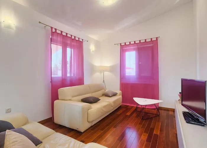 Glory Nyaraló Póla